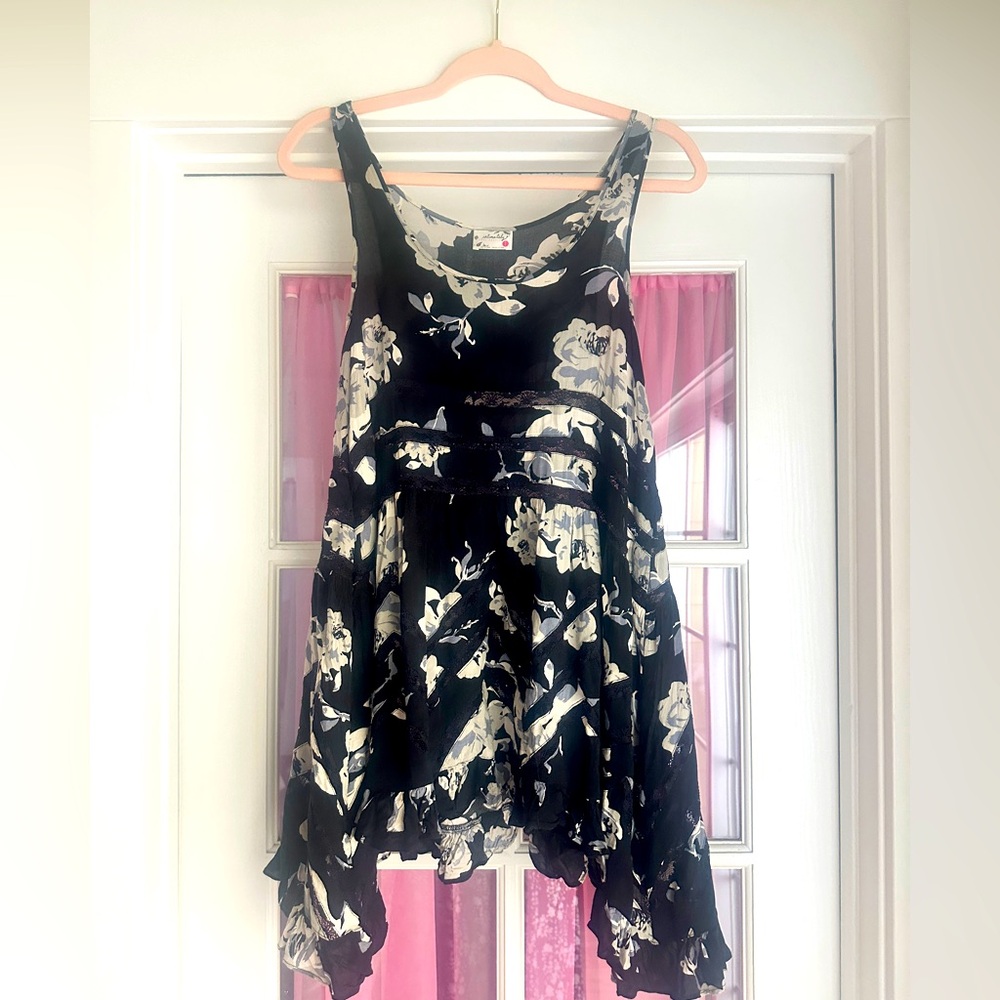 Free People Floral Black and White Sleeveless Dress/tunic
